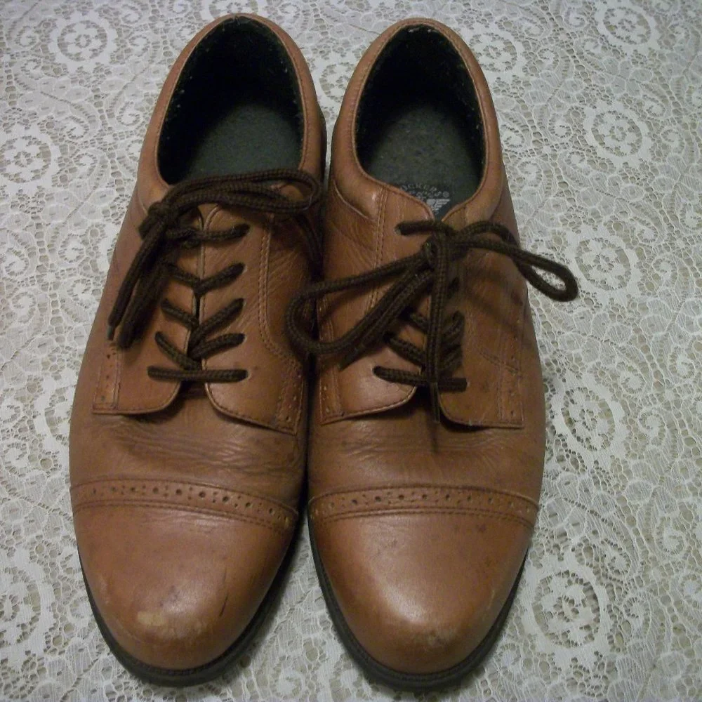 DOCKERS RETRO OXFORD STYLE SHOES 10 M
